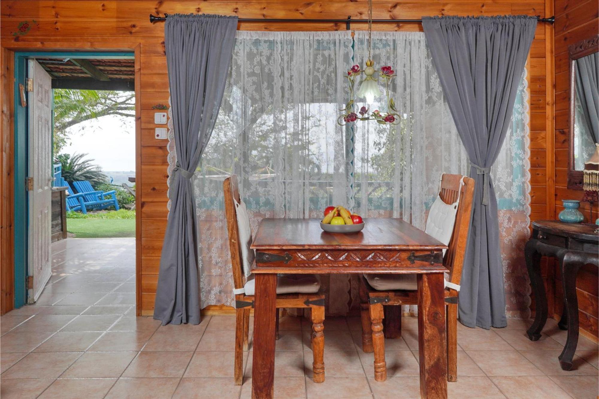 Villa הפינה היפה של צביה Had Nes Esterno foto